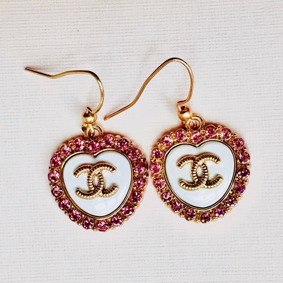 CHANEL Pink, White and Gold Heart Earrings - Picture 5 of 13